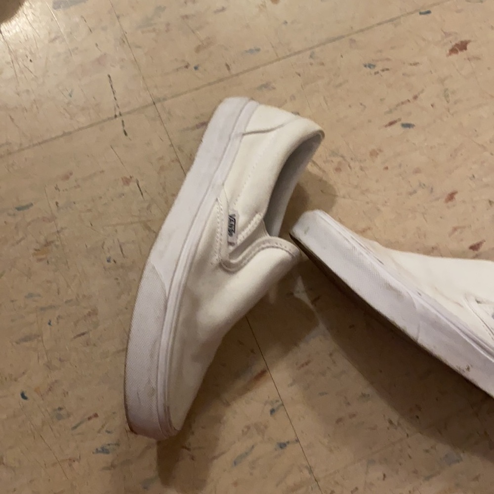 Vans - Picture 3 of 3